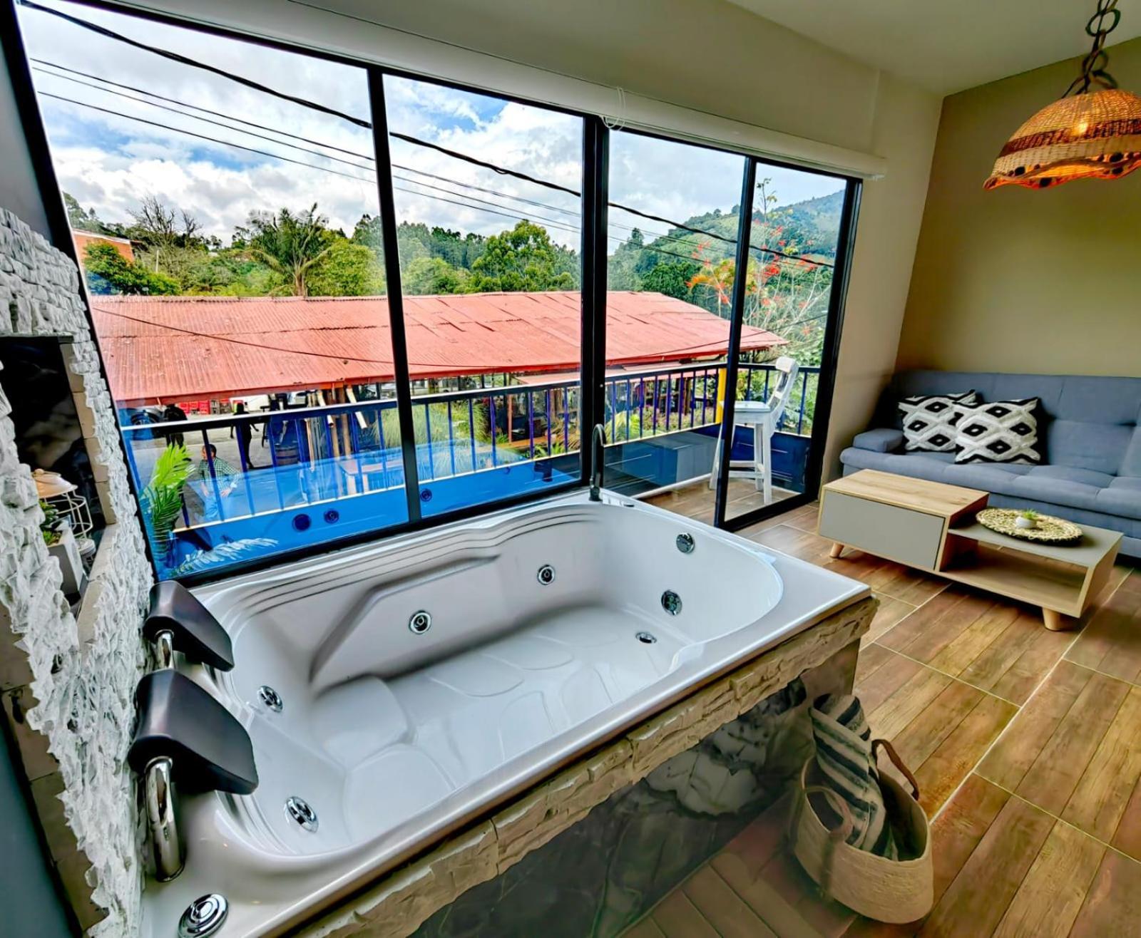 Habitacion Deluxe 2 Con Jacuzzi A 20 Mt Del Parque Salento Exterior photo